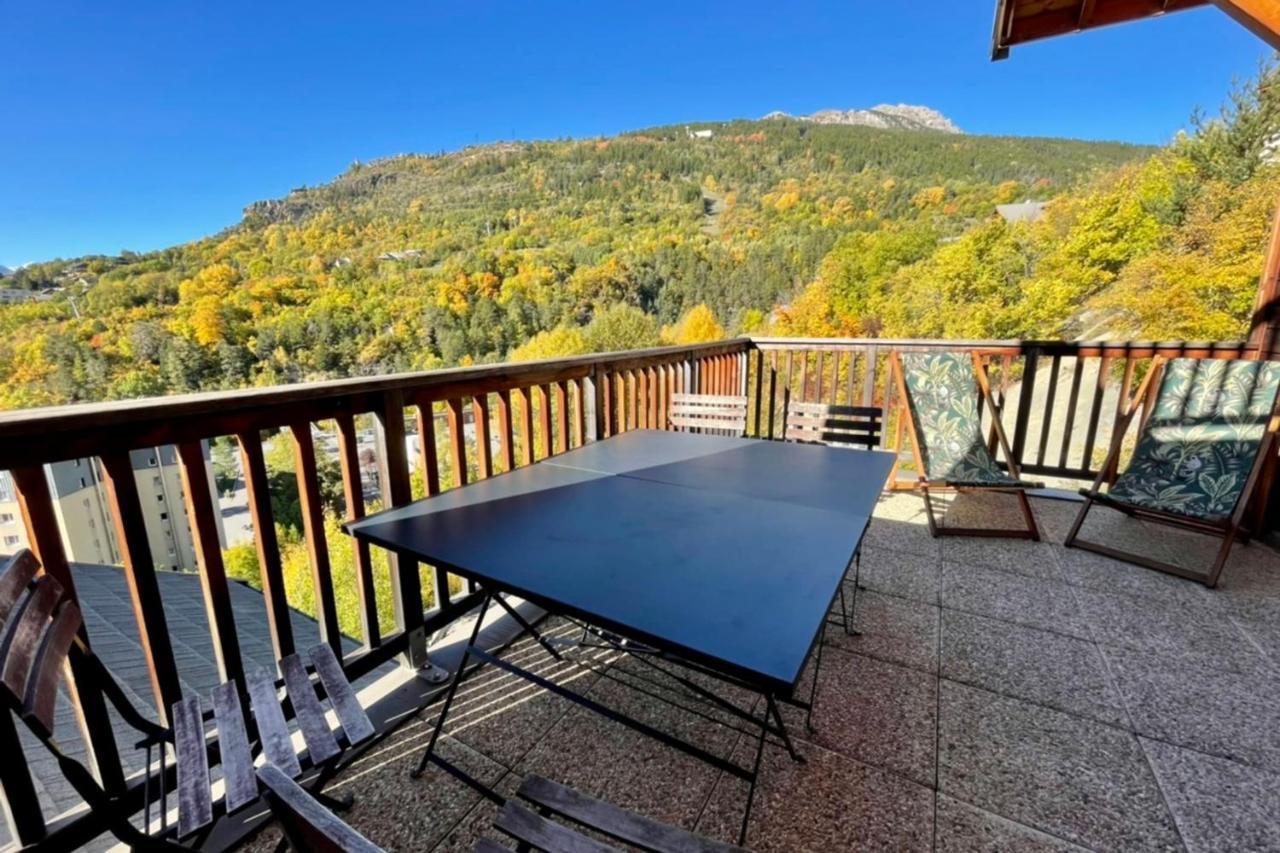 Large Chalet With Terrace And View In Briancon Leilighet Eksteriør bilde