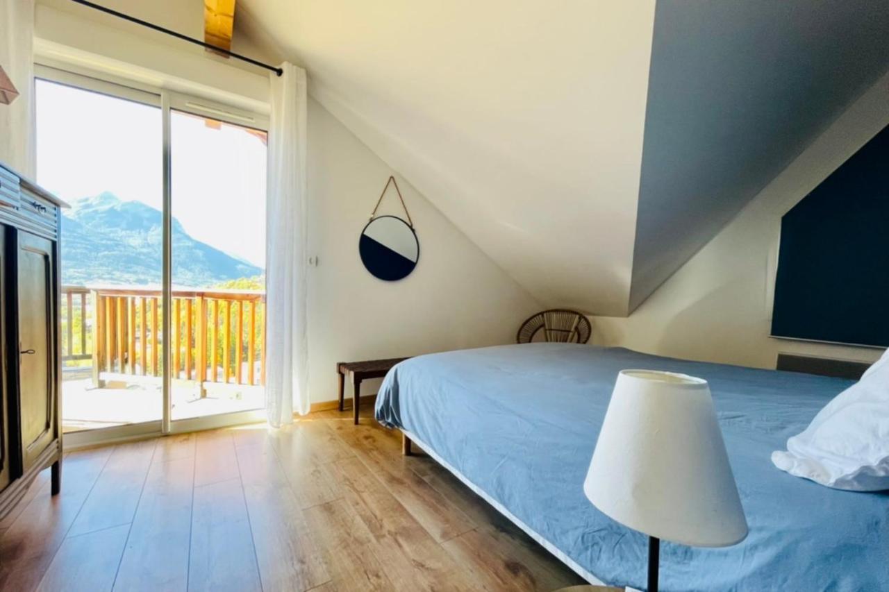 Large Chalet With Terrace And View In Briancon Leilighet Eksteriør bilde